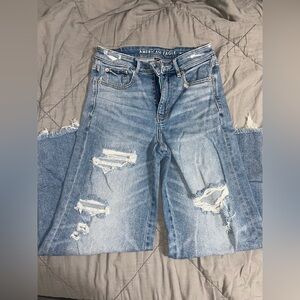 American Eagle Wide leg ripped jeans